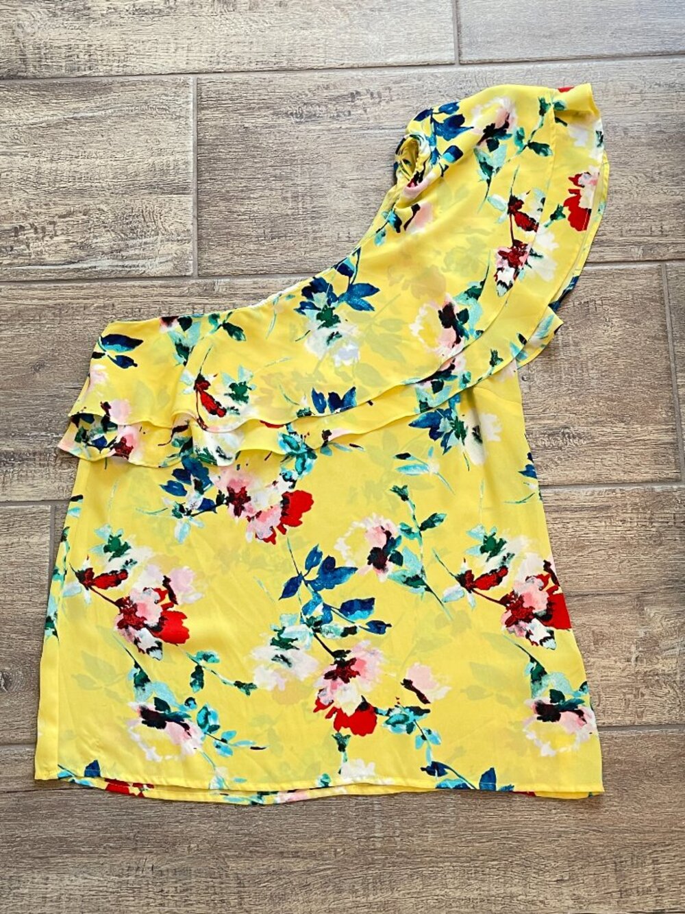 New Rose + Olive Blouse Top One Shoulder Ruffle Yellow Floral Small